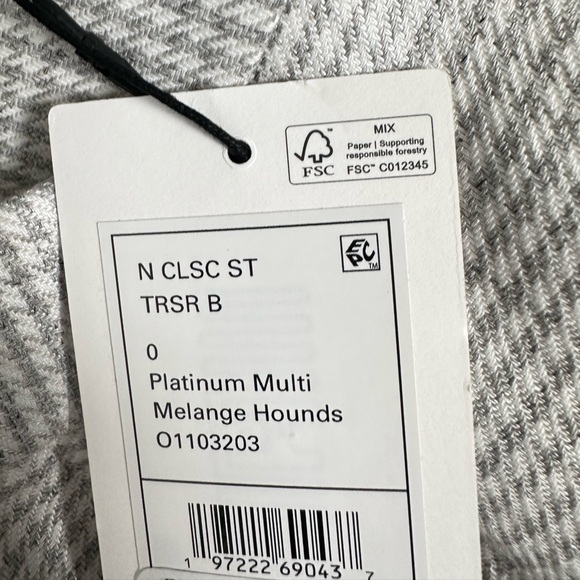 Theory Houndstooth Linen-Blend Wide-Leg Pants - Picture 8 of 9